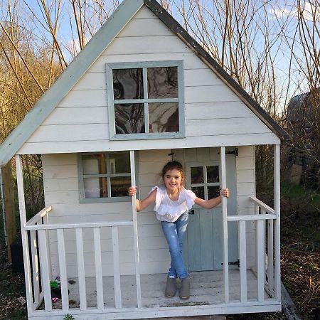 Willow Court Farm Studio East & Petting Farm, 8 Mins To Legoland & Windsor, 15 Mins To Lapland Uk エクステリア 写真