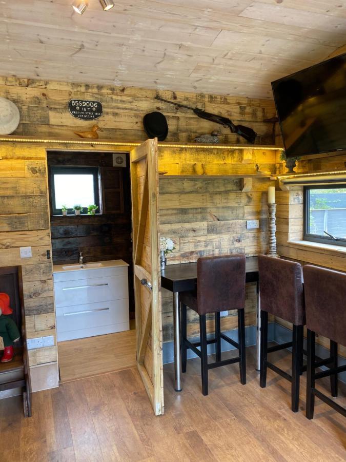 Willow Court Farm Studio East & Petting Farm, 8 Mins To Legoland & Windsor, 15 Mins To Lapland Uk エクステリア 写真